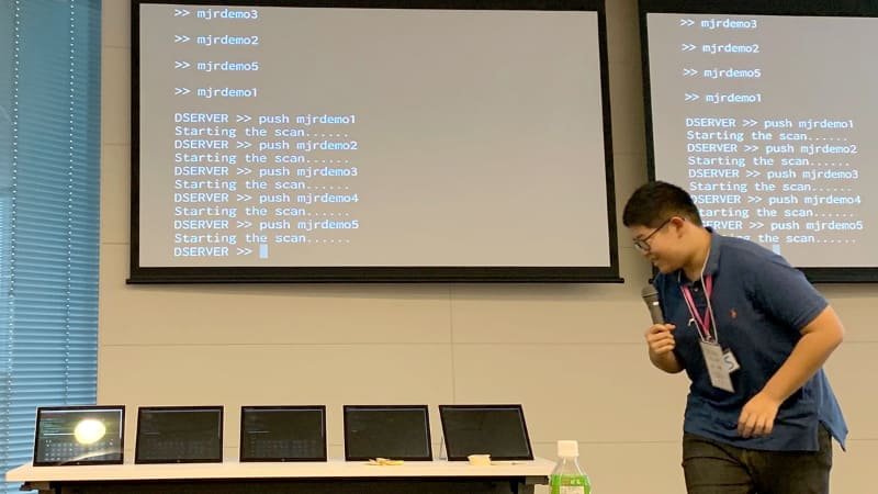 「DetExploit Server」によるデモでは、5台の端末に対して同時にスキャン作業を約3分程度で終了していた