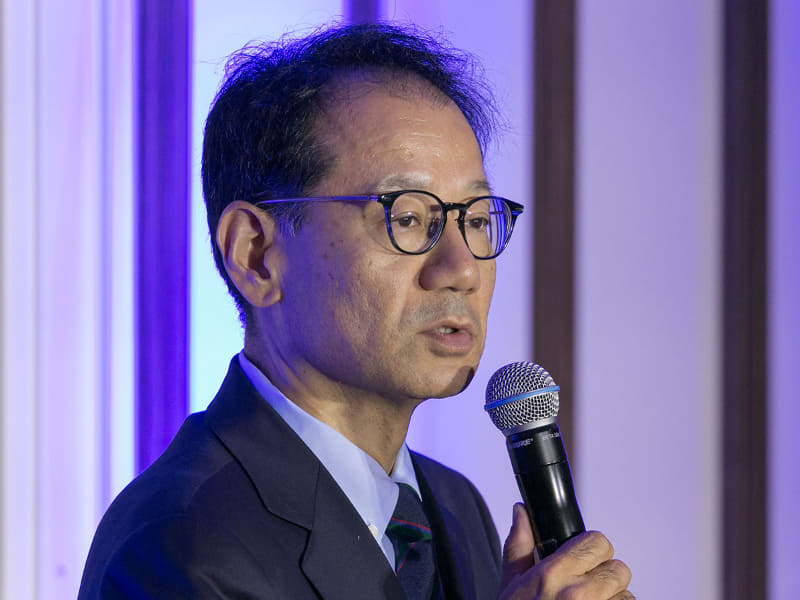 運営委員長を務めた鈴木寛氏（東京大学教授、慶応義塾大学教授）