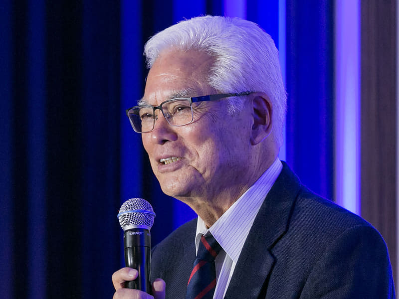 運営委員の赤堀侃司氏（日本教育情報化振興会 /JAPET&CEC・ICT Connect 21会長、東京工業大学名誉教授）