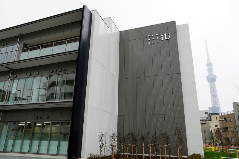 iU 墨田キャンパス、開学前の校舎1棟がまるごと今回のワークショップコレクションの会場となる