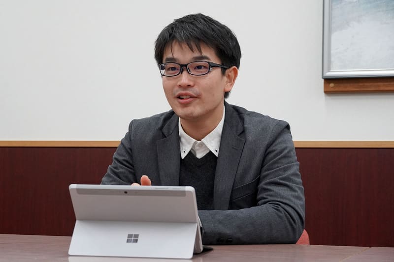 休校決定前日からの様子を語る小池教諭