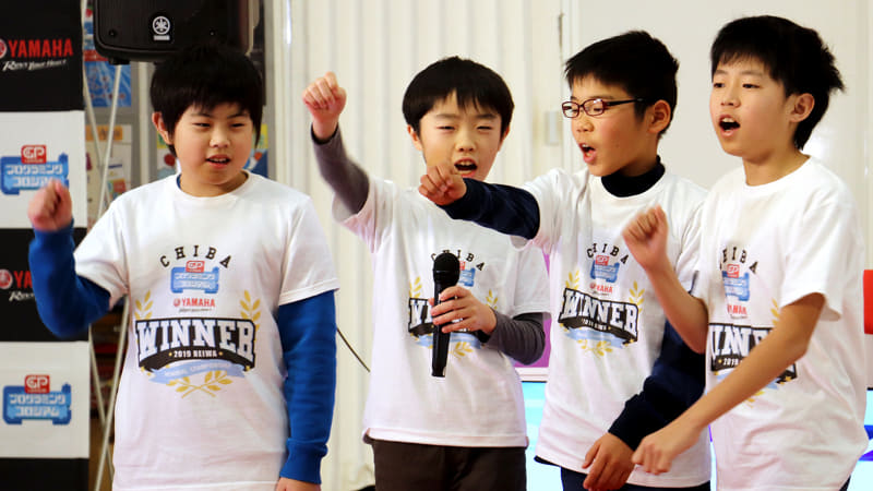 【千葉代表】服部結人さん（Scratch担当）、岩渕 快さん（MakeCode担当）、千葉真琴さん（Drone担当）、田邊 稜さん（Robot担当）