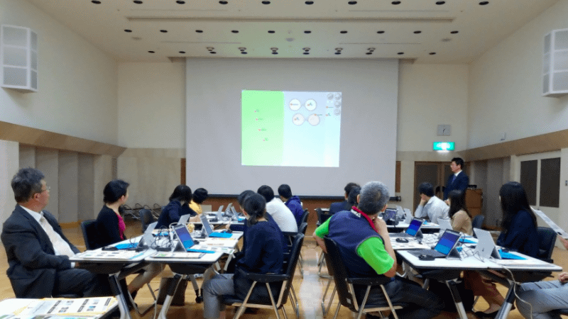 昨年に開催された「プログラミング教育キックオフフォーラム＠栃木」には、各市町村の教員らが参加し、プログラミング教材に触れる機会が設けられた（今年4月にも県内の教員を対象に研修会を予定していたが、新型コロナウイルス感染症の影響で中止となった）