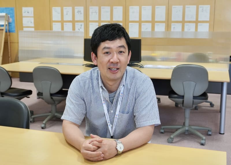 入試広報主任・ICT副主任の小林勇輔教諭。情報科・Google認定イノベーター