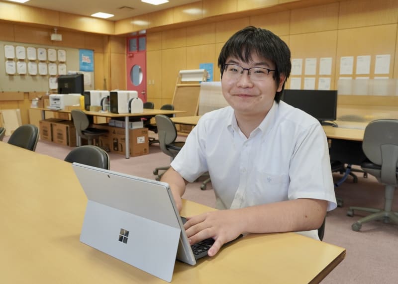 高3・山本航世さん。山本さんは“ガチガチ”iPad時代も体験している