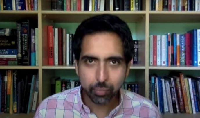 「The Anywhere School」に登壇したKhan Academy創設者兼 CEO サル・カーン氏。同イベントには世界19ヶ国が参加し、32のセッションがライブストリームで配信された