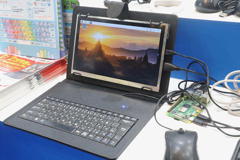 Raspberry Pi4が接続されたアクセサリーパック