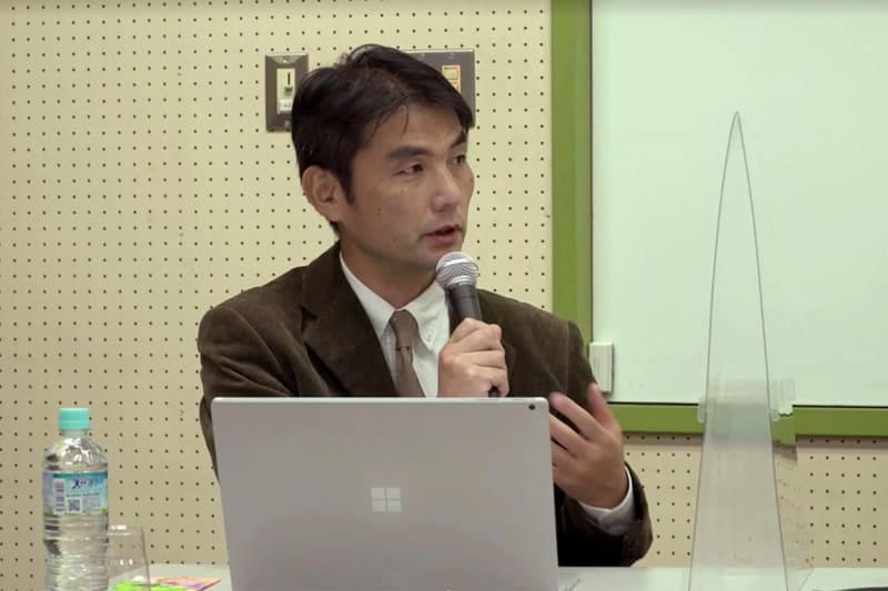 パネルディスカッションのモデレーターを務める、学芸大附属小金井小 鈴木秀樹教諭