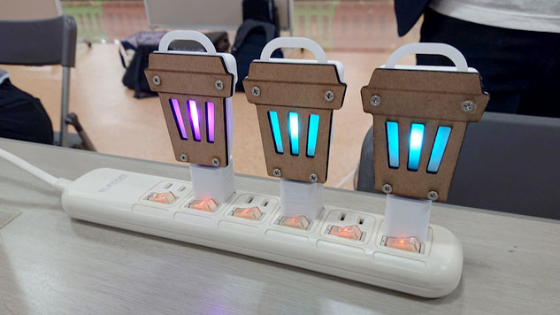 ゴミ収集日を色でお知らせ、ゴミ出しガジェット
