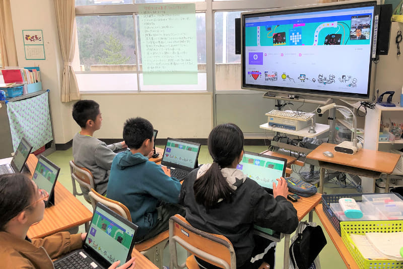 早くから町の方針としてICT教育に力を入れてきた高森町。プログラミング教育も積極的に取り組んでいる
