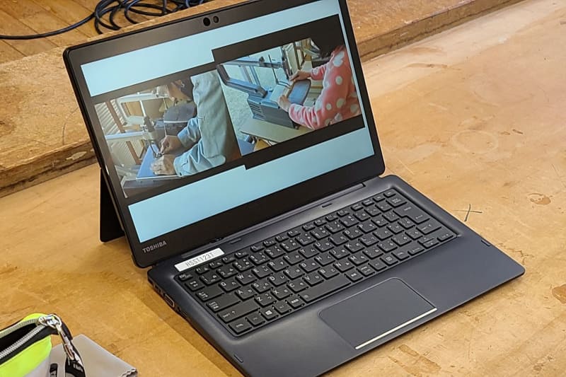 高森町が導入している「dynabook D83」