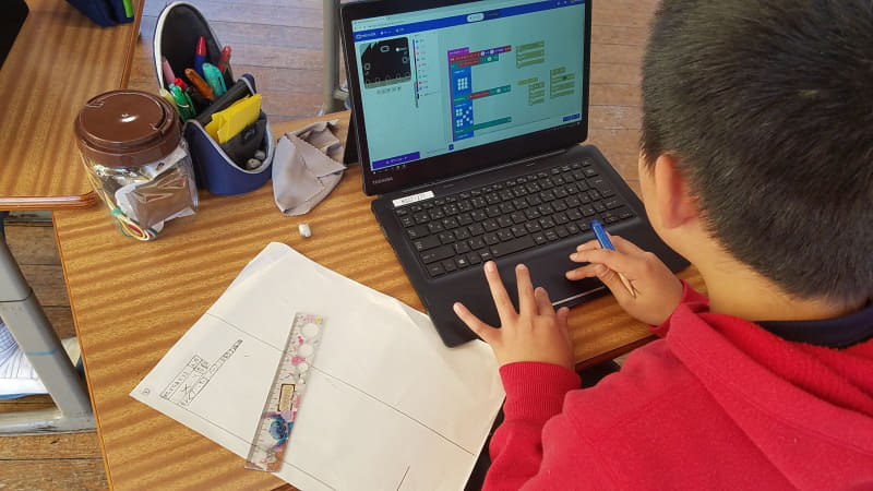 プログラミング授業の様子