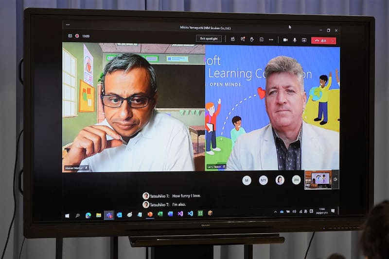 マイクロソフト米国本社副社長のAhmed Mazhari氏（左）と、同社アジアの文教部門責任者 Larry Nelson氏（右）