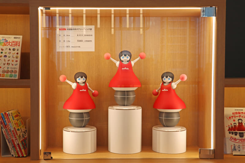 ホイールに乗って集団行動できる「村田製作所チアリーディング部」