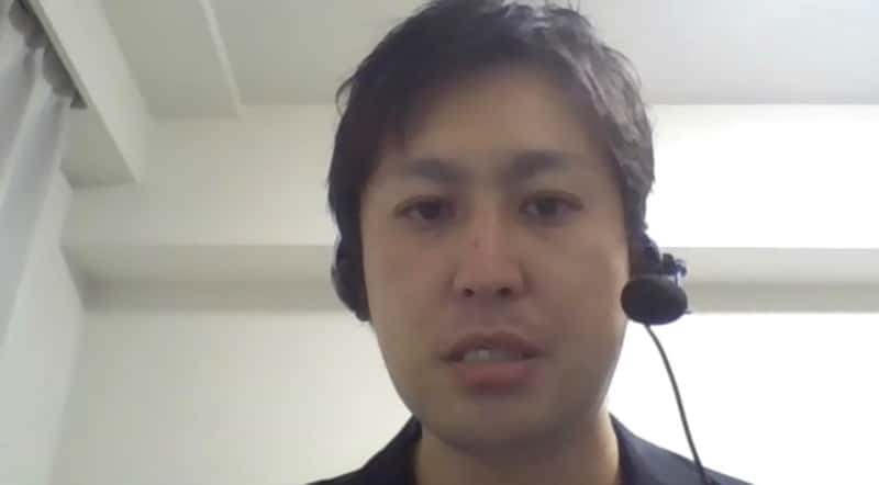 すららネットの「子どもの発達相談室」室長 佐々木章太氏。同社の「不登校生のITを使った家庭学習 出席扱い制度」の総合アドバイザーも務める