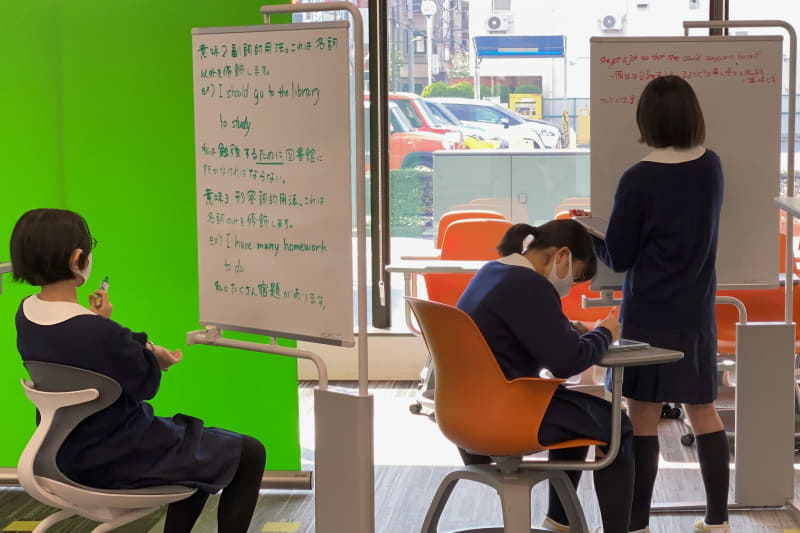 30秒の解説動画を作成。構成を考えて説明の台本を作成。説明動画を撮影してiMovieで合成する