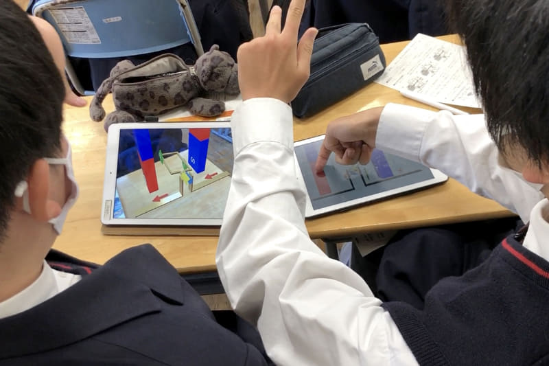 現実とバーチャルをつないで、見えないものを見える化し、楽しみながら学べる学習へ