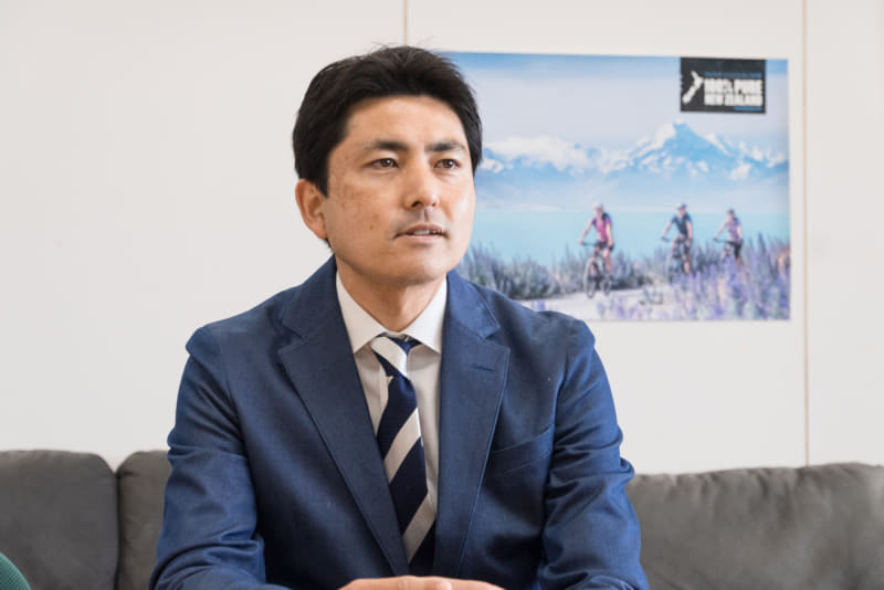 中学3年学年主任 福島祥雅教諭。ICT活用推進部。Appleテクノロジーで教育現場の変革に努める教育イノベーター「Apple Distinguished Educator（ADE）」のひとり