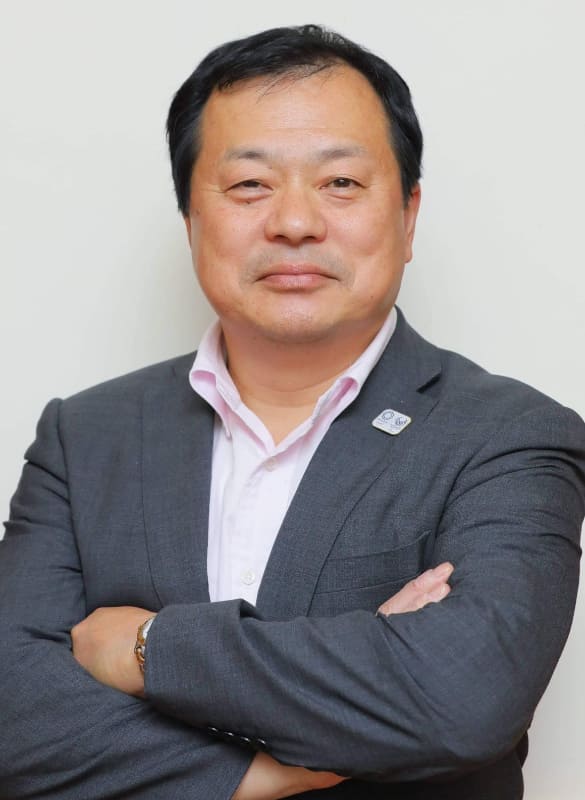 平井聡一郎氏。株式会社情報通信総合研究所、ICTリサーチコンサルティング部特別研究員、合同会社未来教育デザイン 代表社員、茨城大学教育学部非常勤講師。文部科学省ICT活用教育アドバイザーや総務省地域情報化アドバイザーなど、多くの自治体や学校の環境構築サポート、職員研修に取り組んでいる