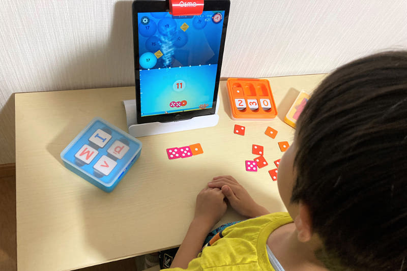 「Osmo ジーニアス スターター キット」で遊べる計算ゲーム「Numbers」に挑戦中