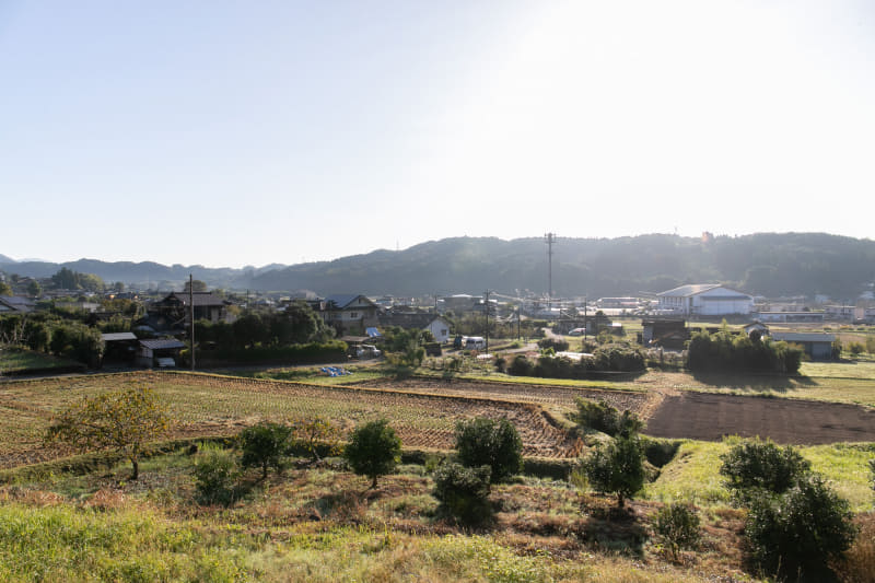 山江村の田園風景。山江村では小中学校、合わせて約500名の児童生徒が学んでいる