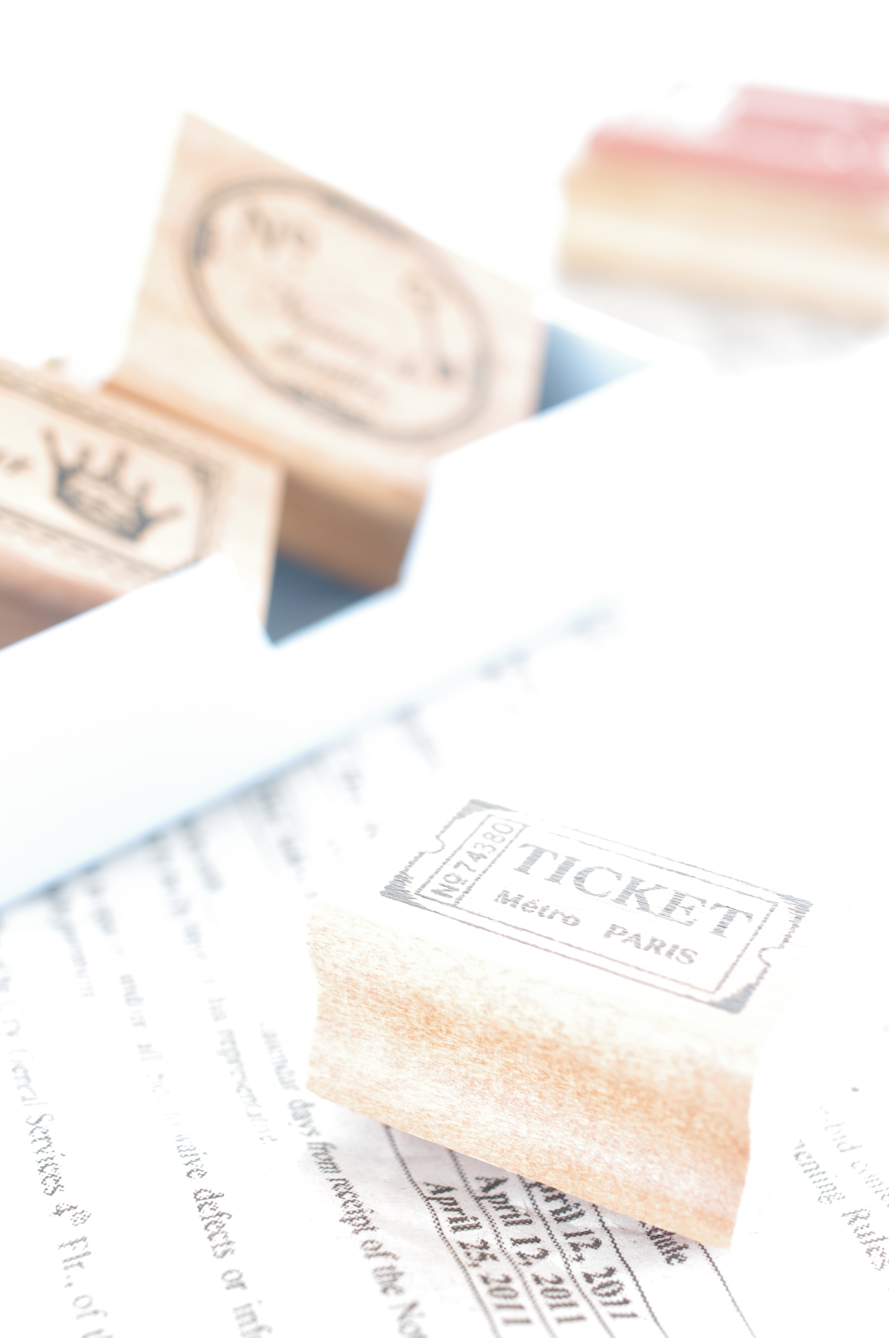 +3.0EVメインの被写体の輪郭も見えないくらい白トビしてしまいました