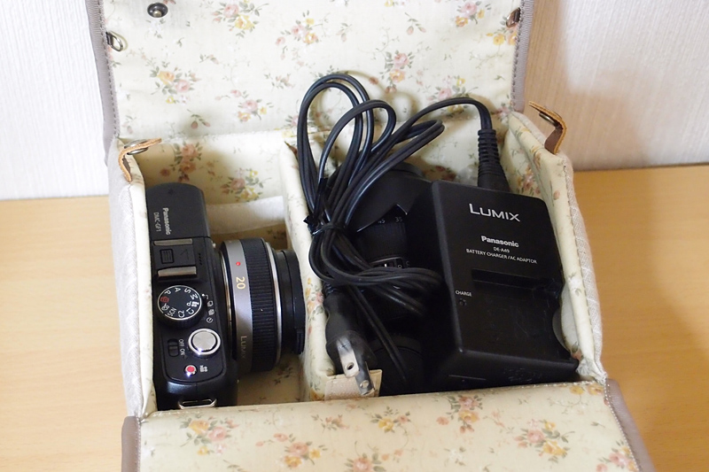 充電器も忘れずに！