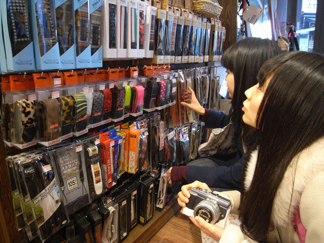 ストラップ売り場も大充実。思わず目移りしちゃいます