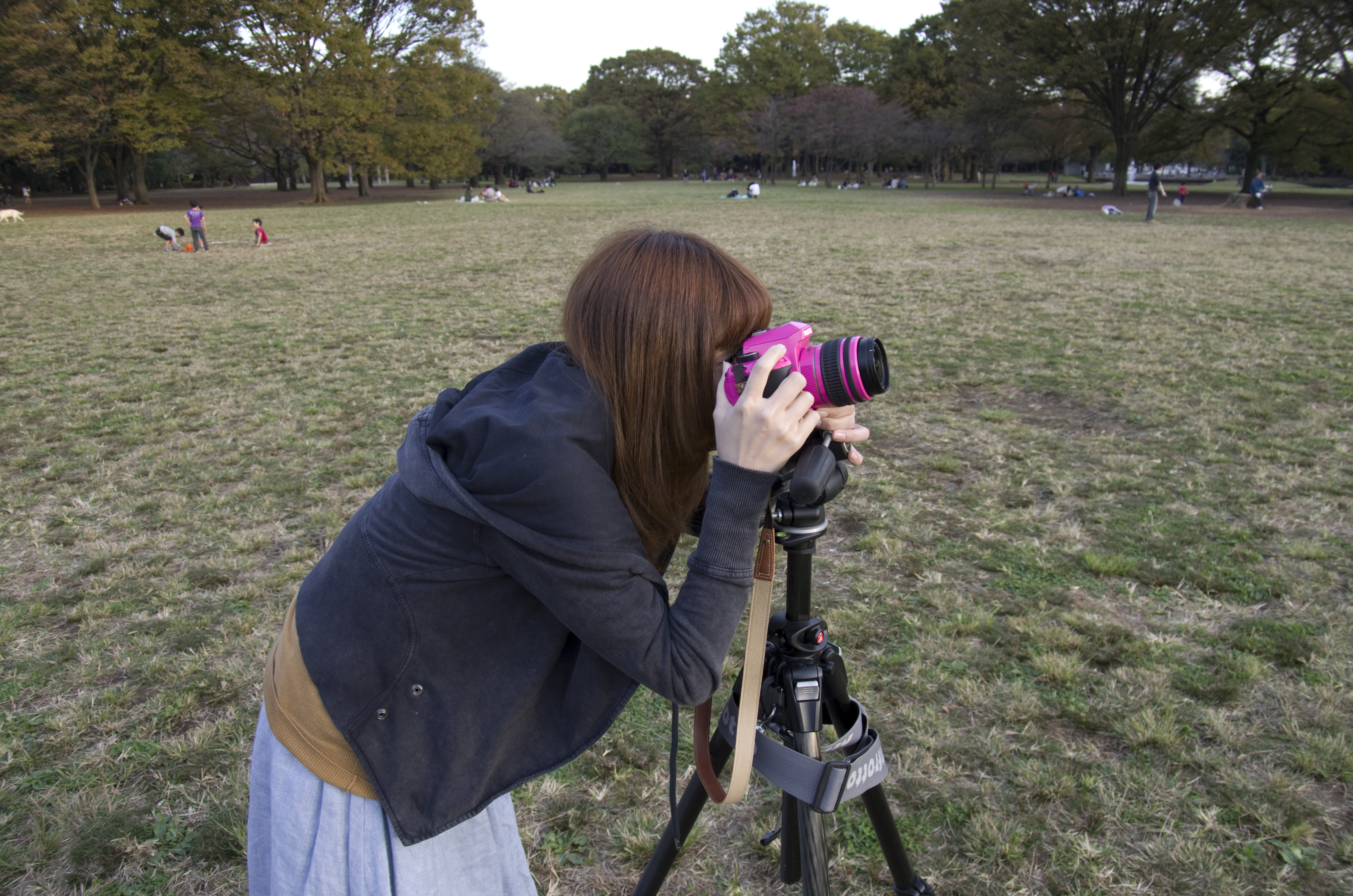 できればがっしりとした足の太い三脚を使用しましょう！