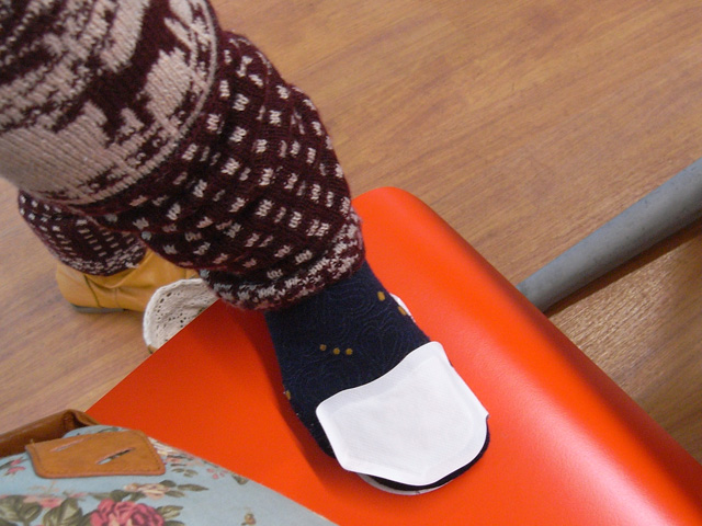 足用ホッカイロで靴の中もホカホカ