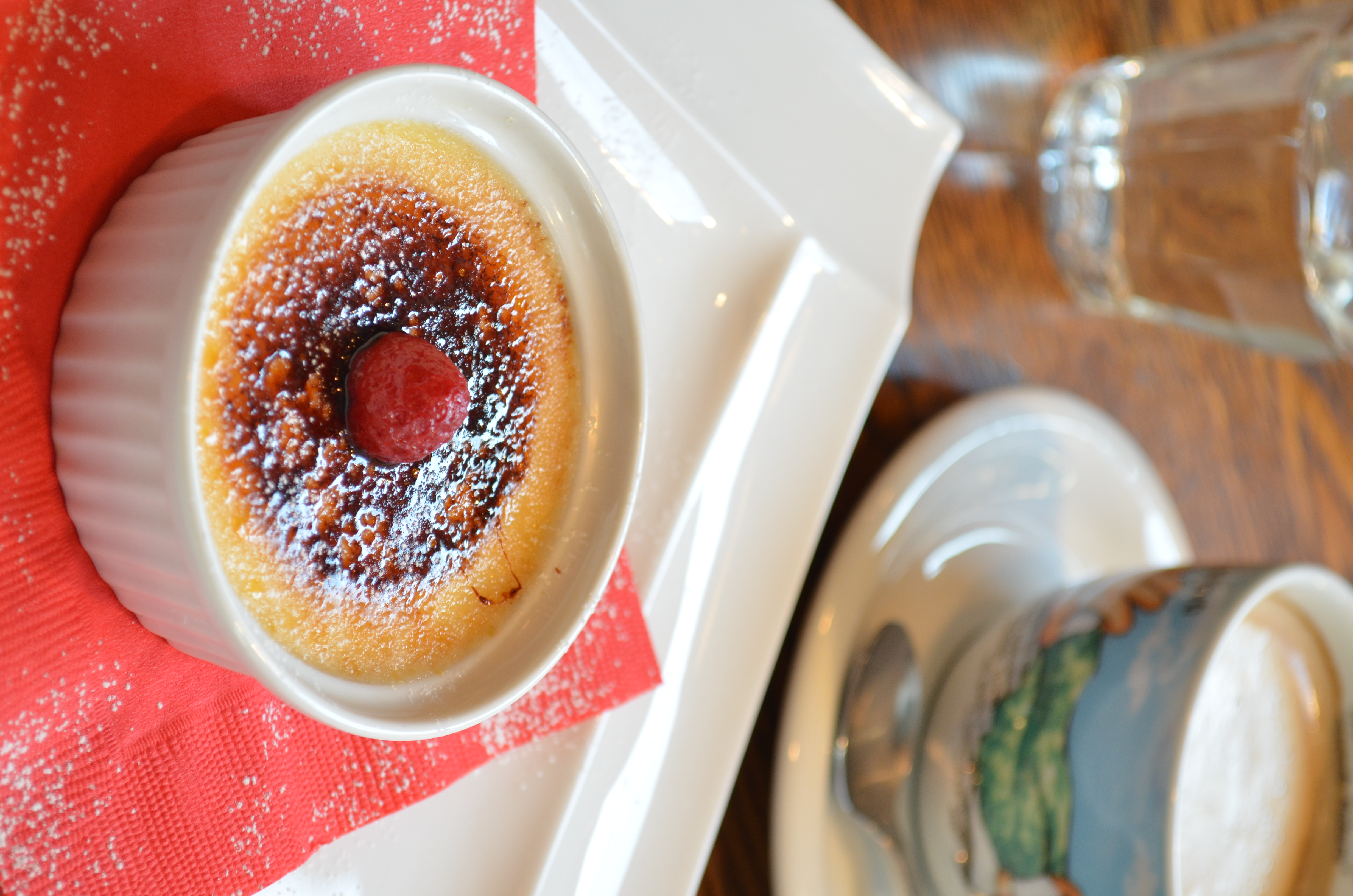 ■絞り優先ＡＥ（F5.6）/ISO400/WBオート/+1.3EV/焦点距離55mm