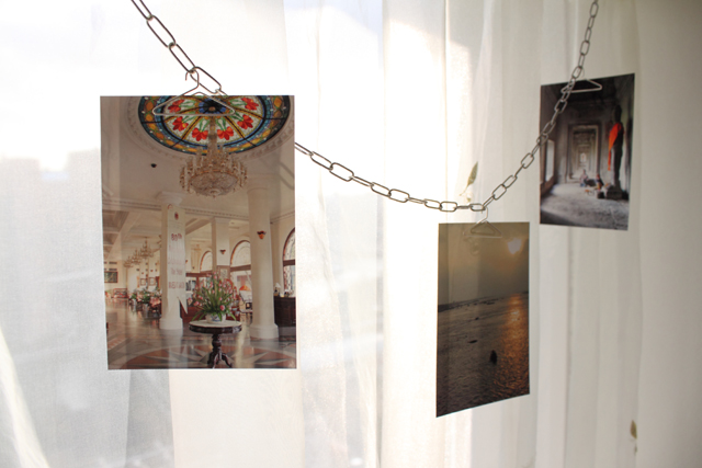 数が多いときは、ワイヤーや細いチェーンに吊すと雰囲気が出る