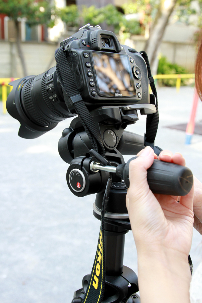 縦位置にするときに操作したハンドルよりも少し長い物が多いです。