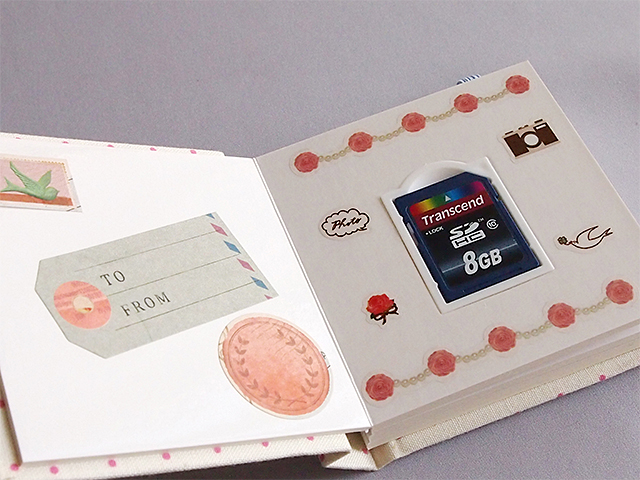 内容に合わせてシールで飾ったり書き込んで仕上げます