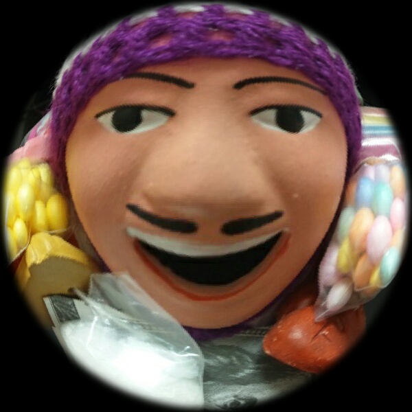 魚眼レンズ風に仕上げられる「Fisheye」は、円形にするか、フルフレームに収めるか選べて、人物やペットなどを撮ると楽しい！