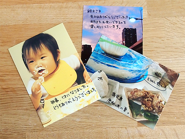 プリントした写真への書き込みや、写真をカード代わりに使いたいときのメッセージ書きに便利