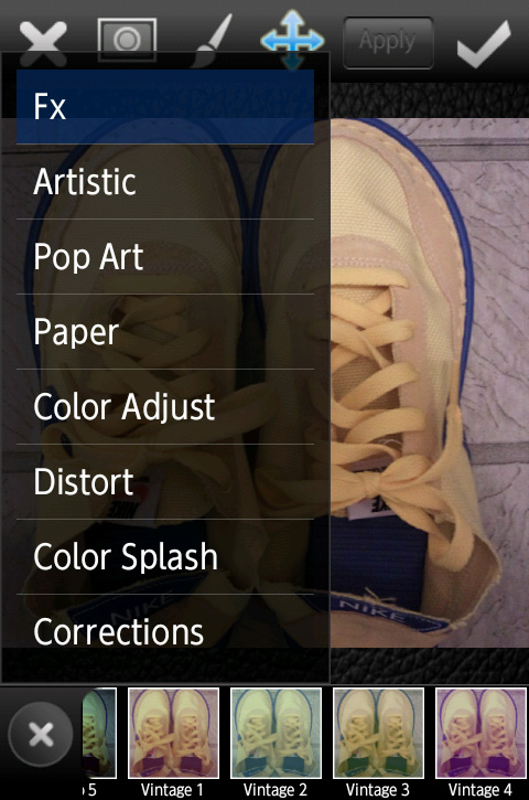 選べる「エフェクト」はその数80超！　好みのものを選んで、エフェクトをかけるだけでも十分に写真の雰囲気を変化させることができます