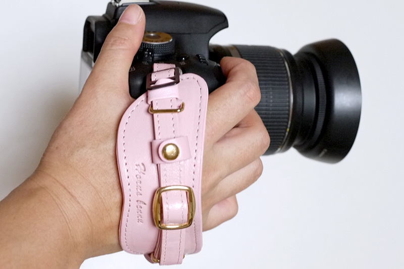 手にフィットするハンドグリップは安心感がある