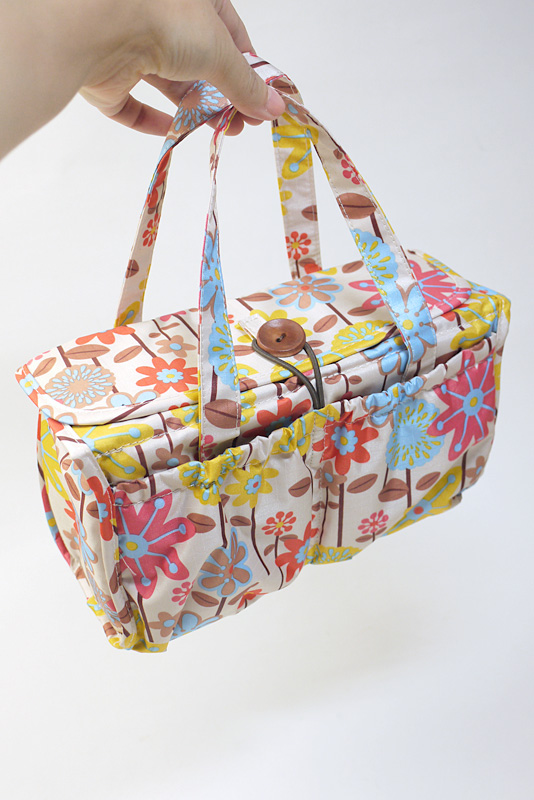 重さは219gでとっても軽い！