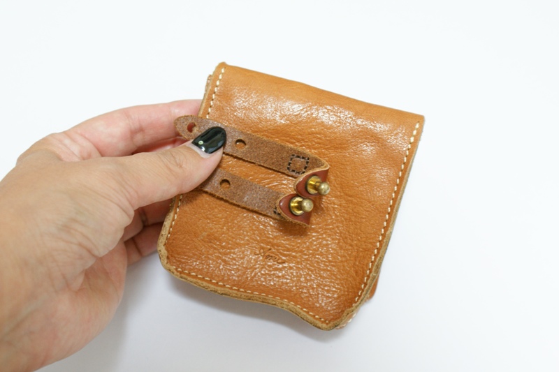 ベルトが2本あり、脱落防止にもなっている