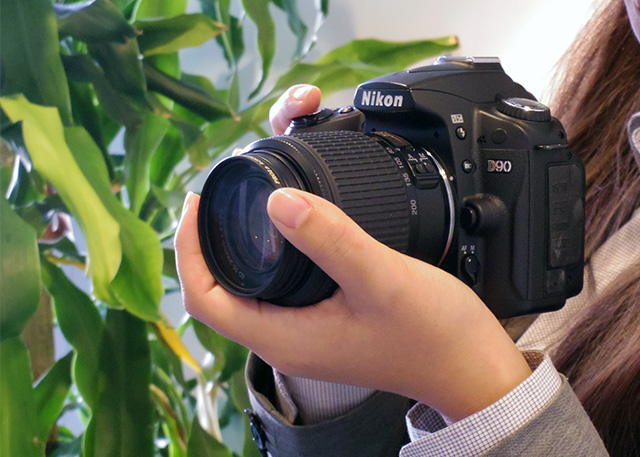 クロススクリーンをくるくる回して効果を変化させられます