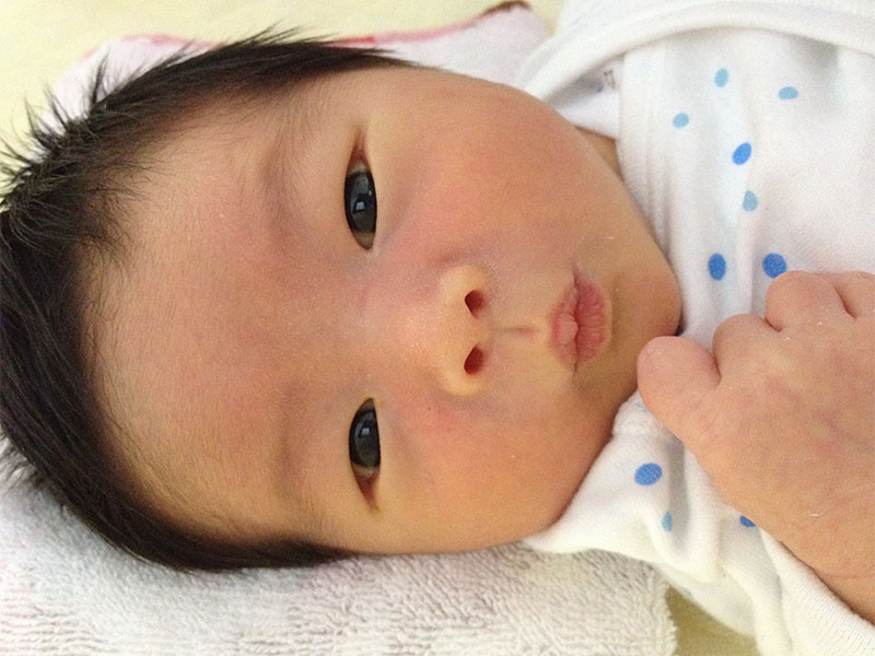 カメラを構えながら声をかけて、こっちを向いた瞬間をパチリ