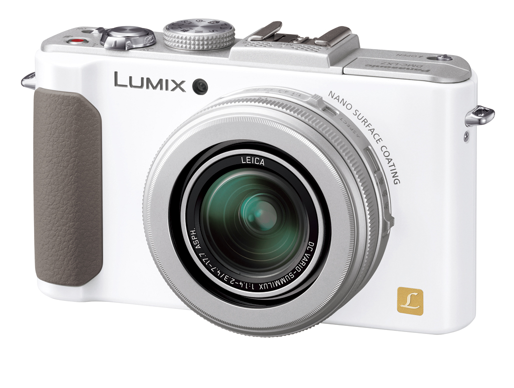HDRモードを搭載している、パナソニックのハイエンドデジタルコンパクトカメラLUMIX LX7