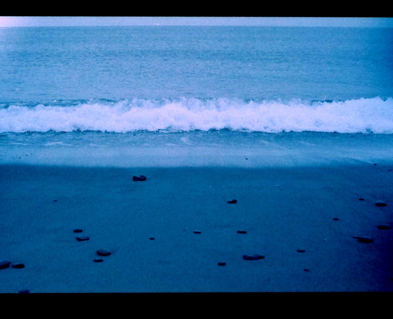 ちょっと青みがかった、LOMOライクなデータになるのも魅力