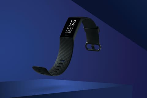 GPS搭載のフィットネストラッカー「Fitbit Charge 4」 - Impress Watch