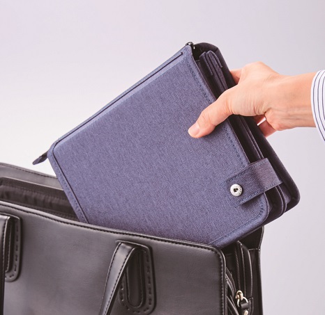 コクヨ テレワーク フリーアドレス向け小物収納バッグ Impress Watch