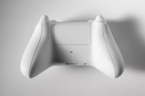 ミニレビュー】カジュアルなPCゲームのために新型Xboxコントローラーを
