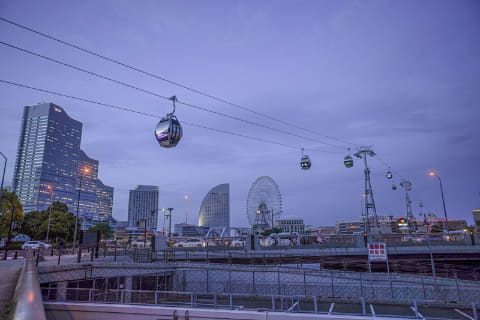 横浜 みなとみらいロープウェイの夜を撮る Impress Watch