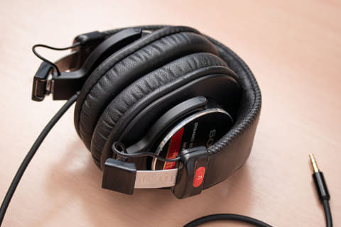 ソニーのヘッドホン Mdr Cd900st を折り畳み式に改造 いつモノコト Impress Watch ソニーのヘッドホン Mdr Cd900st を折り畳み式に改造 いつモノコト Impress Watch