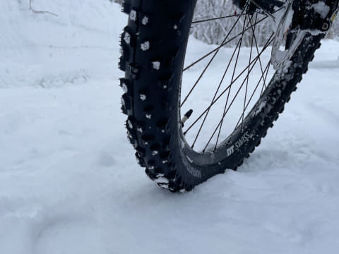 雪でも走れる自転車の スパイクタイヤ を買ってみた いつモノコト Impress Watch
